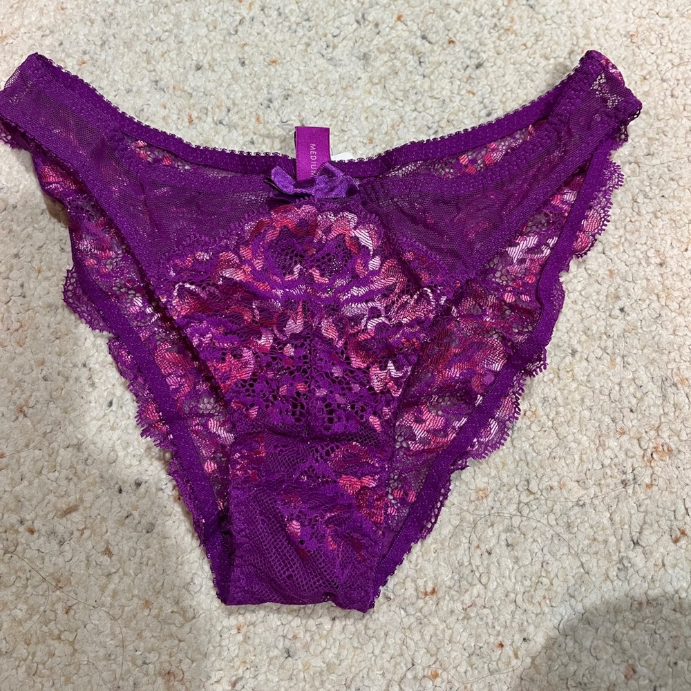 New with tags AGENT PROVOCATEUR PANTIES 
ADLINA L107-30 AMETH/PINK 544 size M/3